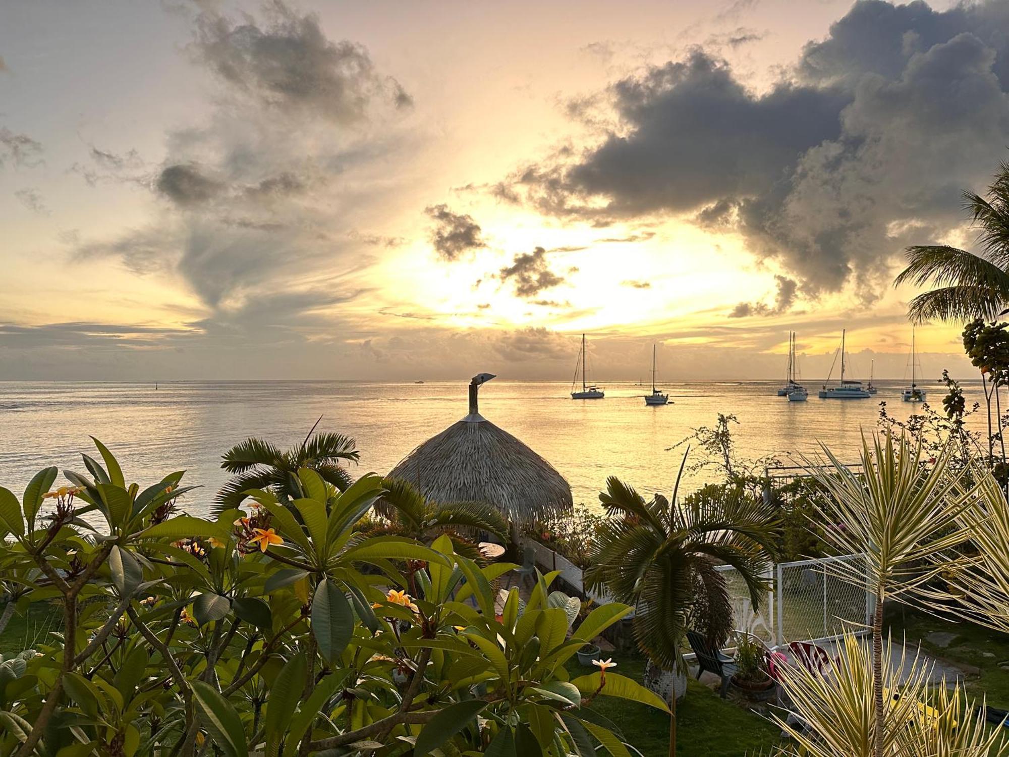 Meri Lodge Huahine « Room Of Marta » Fare Εξωτερικό φωτογραφία
